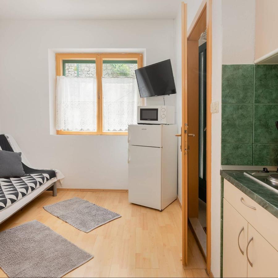 Pine And Sunshine Apartments 포드고라 외부 사진