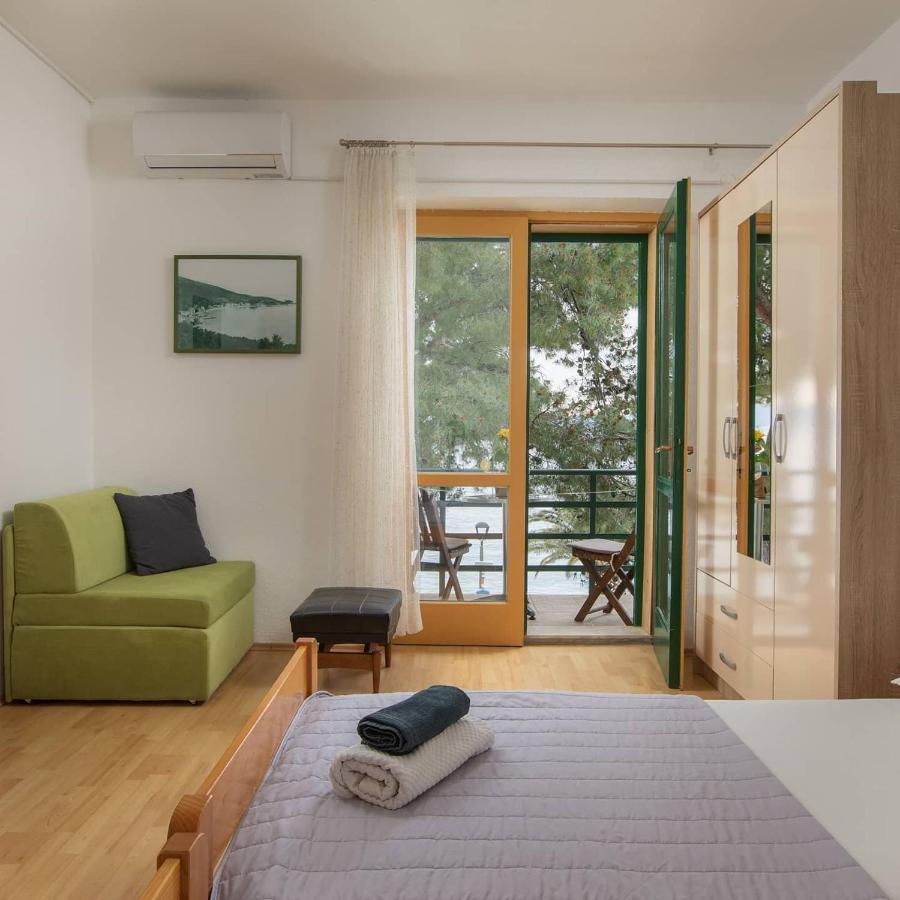 Pine And Sunshine Apartments 포드고라 외부 사진